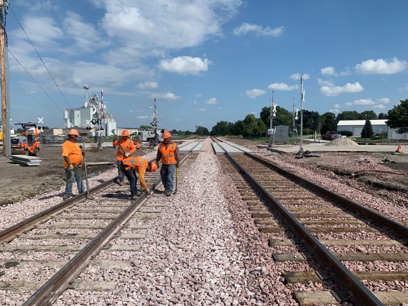 /Portals/DTWrail/Images/Slideshow/thumbs/1.Crossing3.jpg